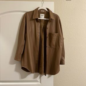 Abercrombie vegan leather oversized shirt in tan. SZ Large. Worn once